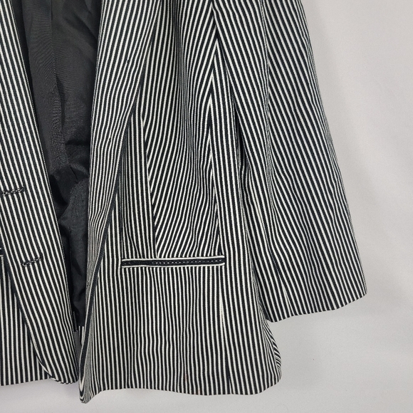 Women's 16W Chaps Striped Blazer - Picture 3 of 7
